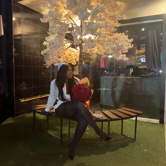 PrettyLittleThing Pink High Waist Shorts - Picture 4 of 6